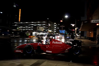 Vídeo de demo secreta da F1 em Adelaide é divulgado
