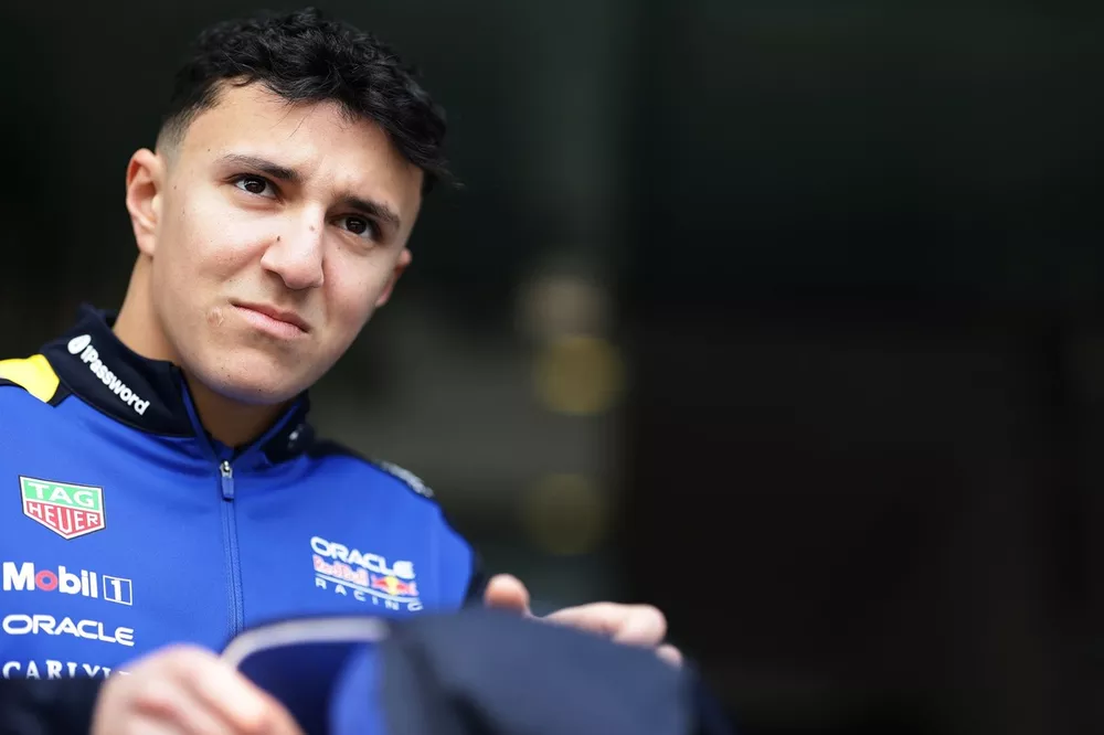 Isack Hadjar, Red Bull Racing