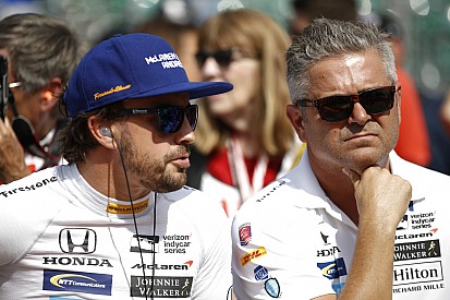 De Ferran, IndyCar'a geçmeye hazırlanan McLaren'da göreve başladı