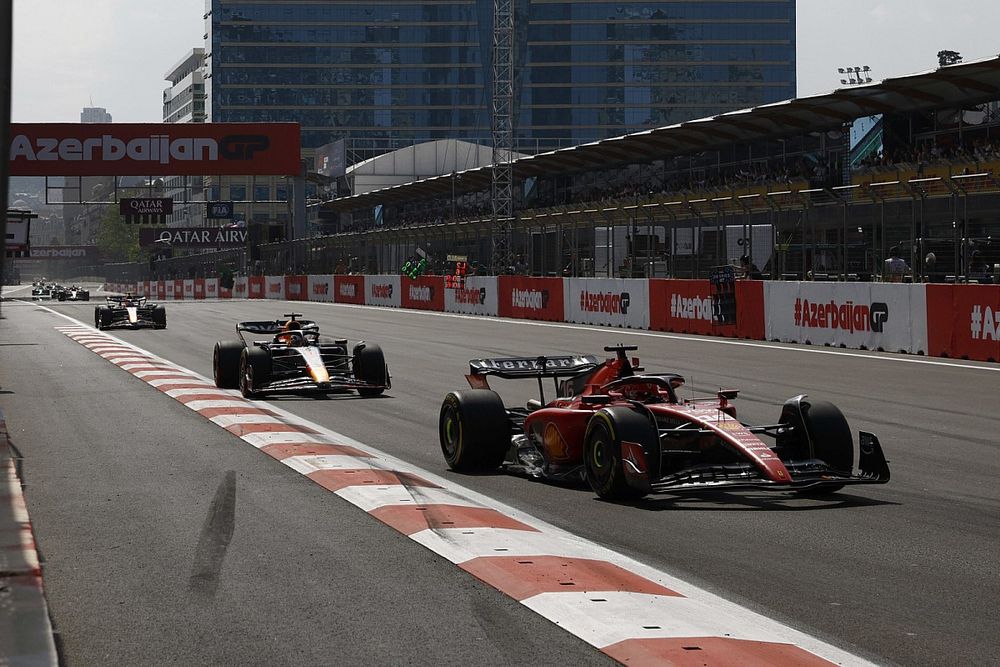 Charles Leclerc, Ferrari SF-23, Max Verstappen, Red Bull Racing RB19