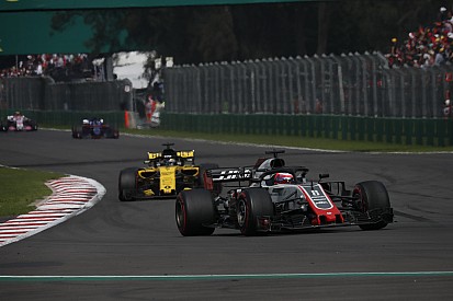 Steiner punge la Renault: "Sono un team ufficiale e lottano con noi: mostra quanto sono disperati"