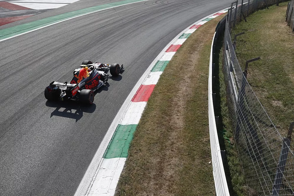 Sergio Perez, Red Bull Racing RB16B