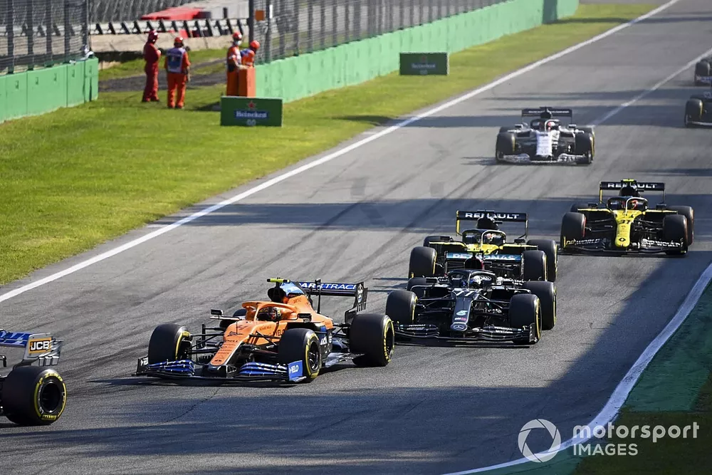 Lando Norris, McLaren MCL35, Valtteri Bottas, Mercedes F1 W11, Daniel Ricciardo, Renault F1 Team R.S.20, and Esteban Ocon, Renault F1 Team R.S.20