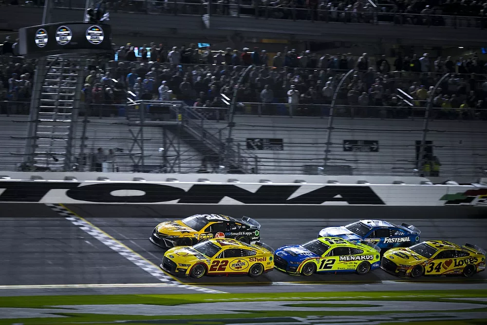 Joey Logano, Team Penske, Shell Pennzoil Ford Mustang
