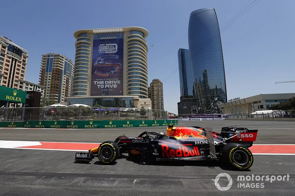 Sergio P&eacute;rez, Red Bull Racing RB16B