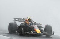 Checo P&eacute;rez califica de "desastre total" su carrera en Brasil 
