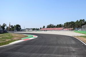 A Ferrari szurkolói idén is kitartanak - teltház lesz Monzában!