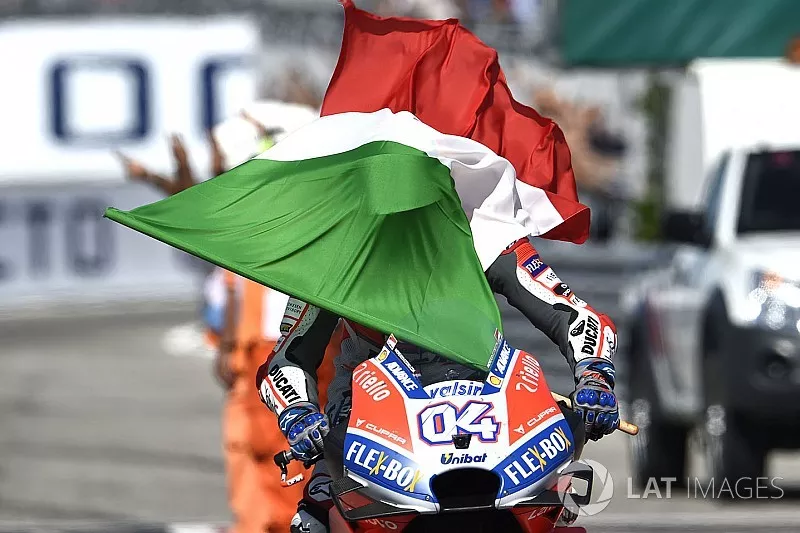 Ganador de la carrera Andrea Dovizioso, Ducati Team 