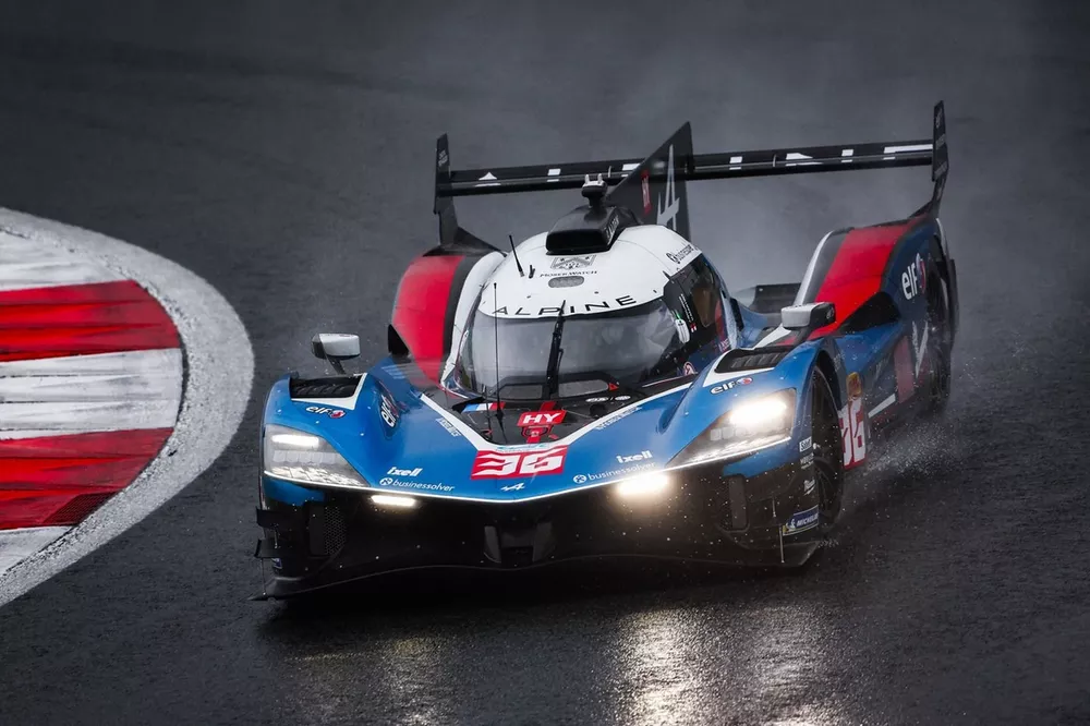 #36 Alpine Endurance Team Alpine A424 - Jules Gounon, Victor Martins