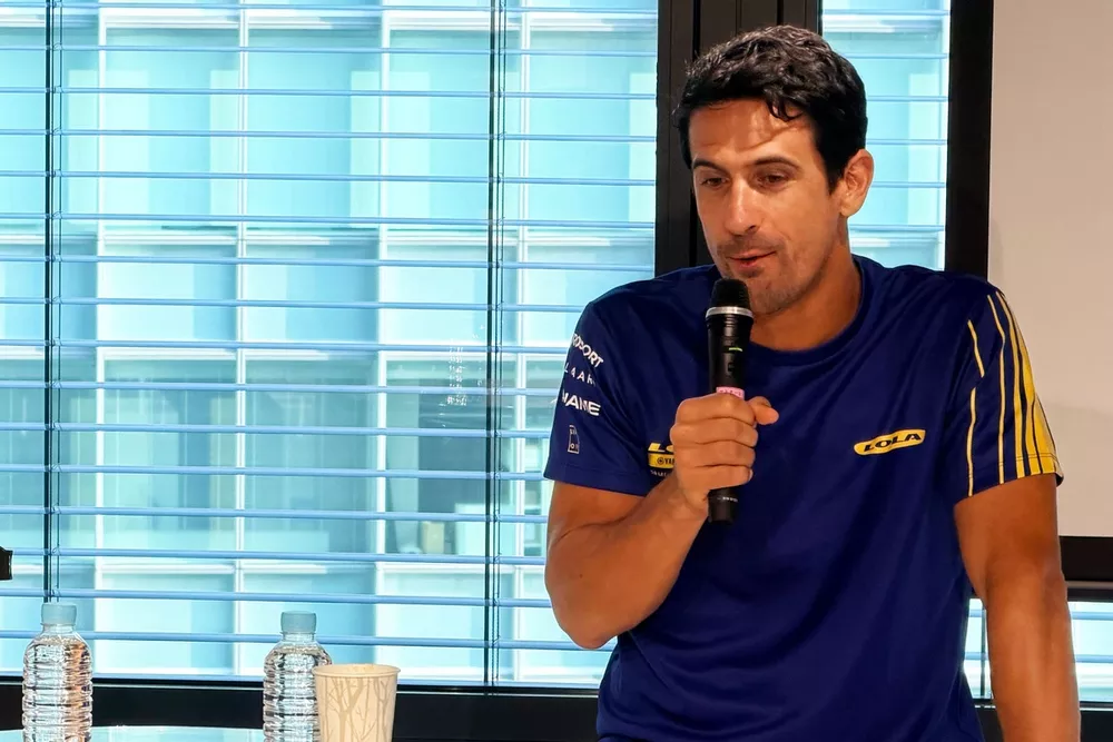 Lucas di Grassi, Yasunori Umeda, Lola-Yamaha ABT