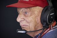 Lauda muestra "una mejoría continua"