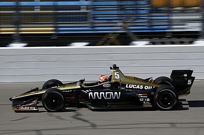 Хинчклифф выиграл гонку IndyCar на овале в Айове