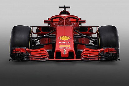 BRÉKING: itt az új Ferrari – Vettel és Räikkönen gépe - SF71H