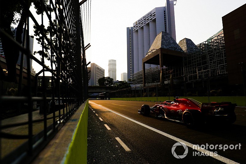 Ferrari se impone con rotundidad en los terceros libres de Singapur