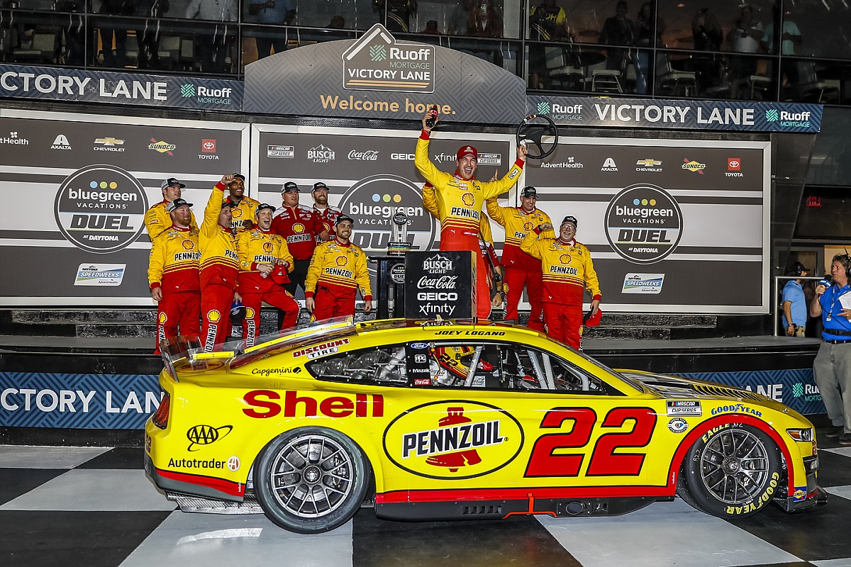 Logano wins NASCAR Duel 1; Zane Smith makes Daytona 500 field