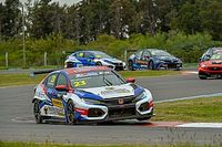 TCR South America: Montenegro dá 'show' em manobra arriscada e vence corrida 2 em Rosário