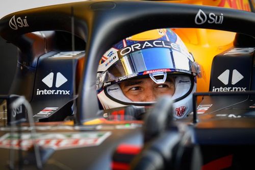 Checo Pérez: Intentaré ganarle a Verstappen, pero está en su mejor forma