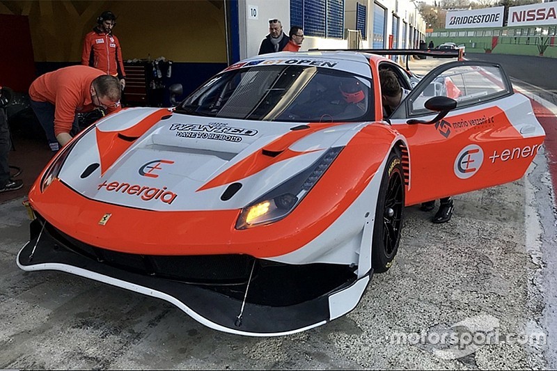 Debutto per Vezzoni con la Ferrari 488 GT3 in vista del Campionato Italiano GT 2019