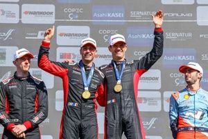 Evans promete luchar por el WRC, pero Ogier "va a ser muy dif&iacute;cil de batir"