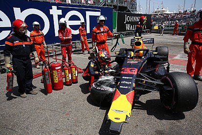 Tirón de orejas de Horner a Verstappen tras otro error en Mónaco