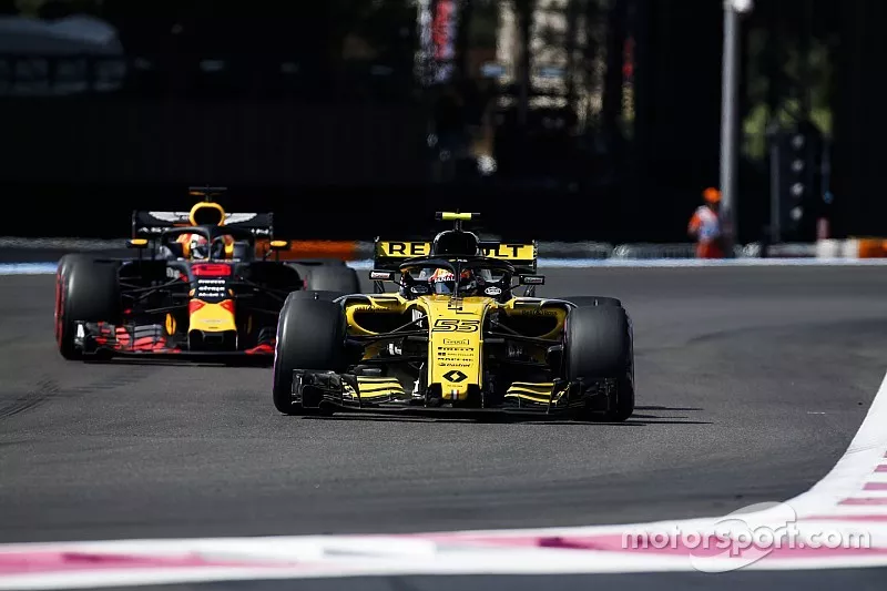 Carlos Sainz Jr., Renault Sport F1 Team R.S. 18, Daniel Ricciardo, Red Bull Racing RB14