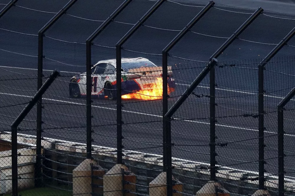 Denny Hamlin crashes from the lead, No. 11 Joe Gibbs Racing