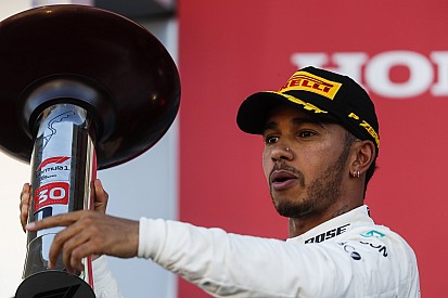Hamilton: "Ho disputato una grandissima gara, ma preferisco non pensare al quinto titolo"