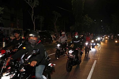 Ratusan bikers ramaikan riding malam Suzuki Special Day