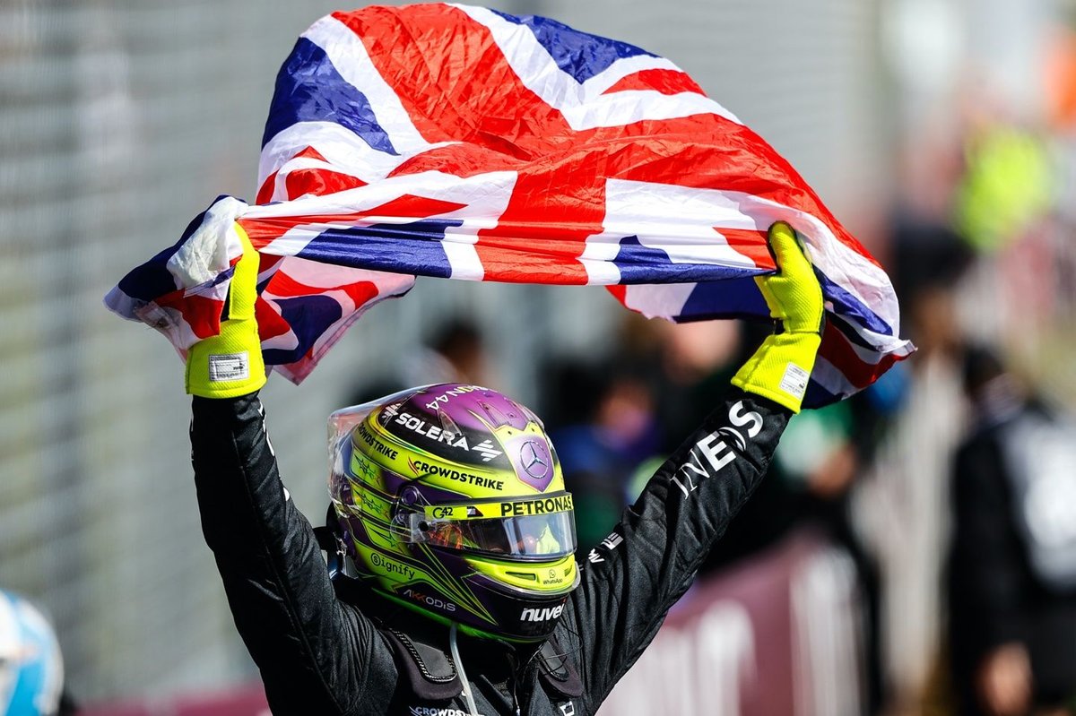 ルイス・ハミルトン 2024年イギリスGP 勝利モデルカー ルイス・ハミルトン 2024年イギリスGP 勝利モデルカー ミニカー