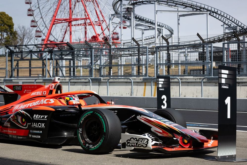 野尻智紀、通算21回目ポールで新記録更新！ 岩佐2番手｜スーパー