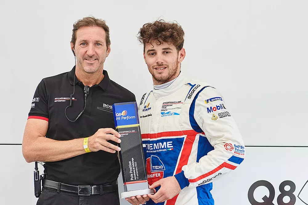 Premiazione pole position di Quaresmini