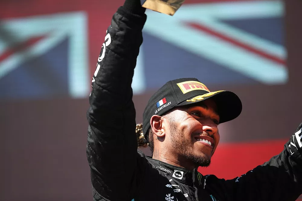 Lewis Hamilton, Mercedes-AMG, 2nd position, lifts his trophy