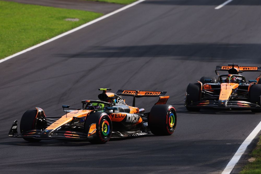 Lando Norris, McLaren, Oscar Piastri, McLaren