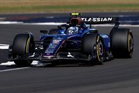 Sainz se defiende de su pol&eacute;mica reincorporaci&oacute;n a la pista en la FP2