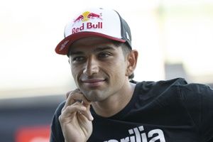 ホルヘ・マルティン、アプリリアのイベント参加しバイク乗る。回復順調も復帰時期はまだ未定