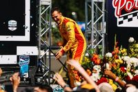 Para Alonso, est&aacute; claro que Alex Palou "tiene nivel para la F1"