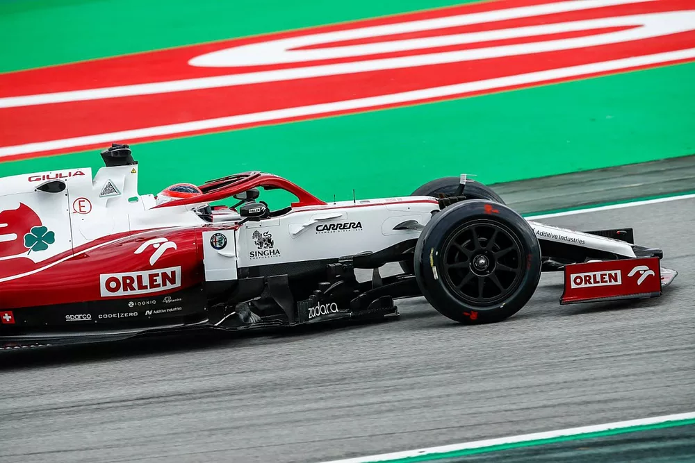 Robert Kubica, Alfa Romeo Racing C41, teste les pneus 18 pouces &agrave; Barcelone