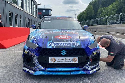 Banaś czwarty, kraksa Serafina