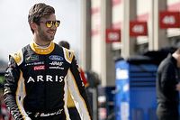 Los Ford de Stewart-Haas Racing lideran la primera práctica, Suárez en la P2