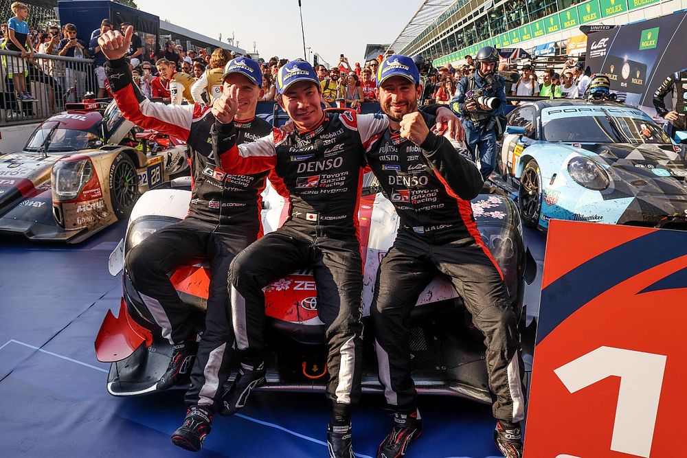 Ganador de la carrera #7 Toyota Gazoo Racing Toyota GR010 - Hybrid: Mike Conway, Kamui Kobayashi, Jose Maria Lopez