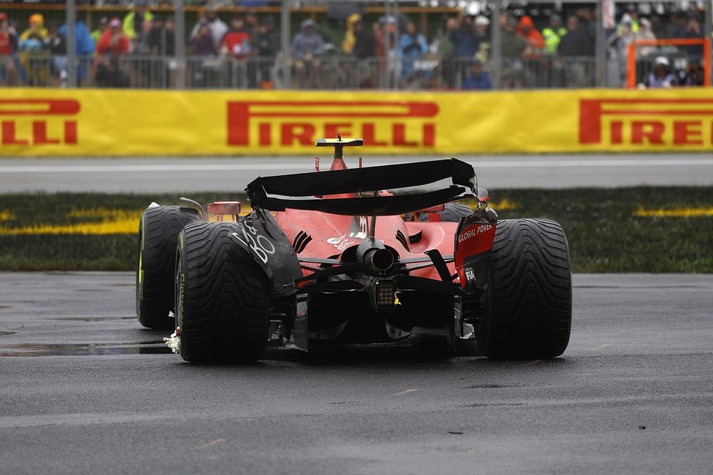 Choque de Carlos Sainz, Ferrari SF-23, en la FP3