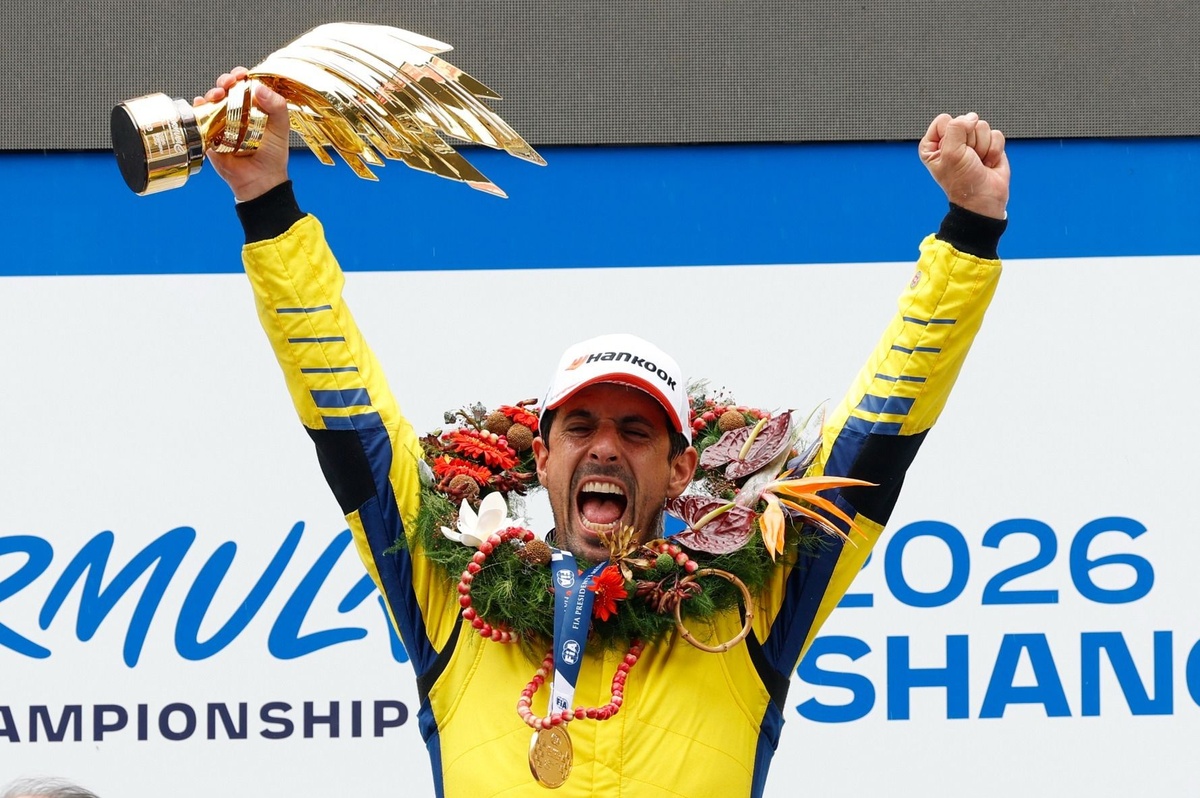 Eprix de Shanghai de Fórmula E 2 - histórica victoria de Di Grassi en la última vuelta