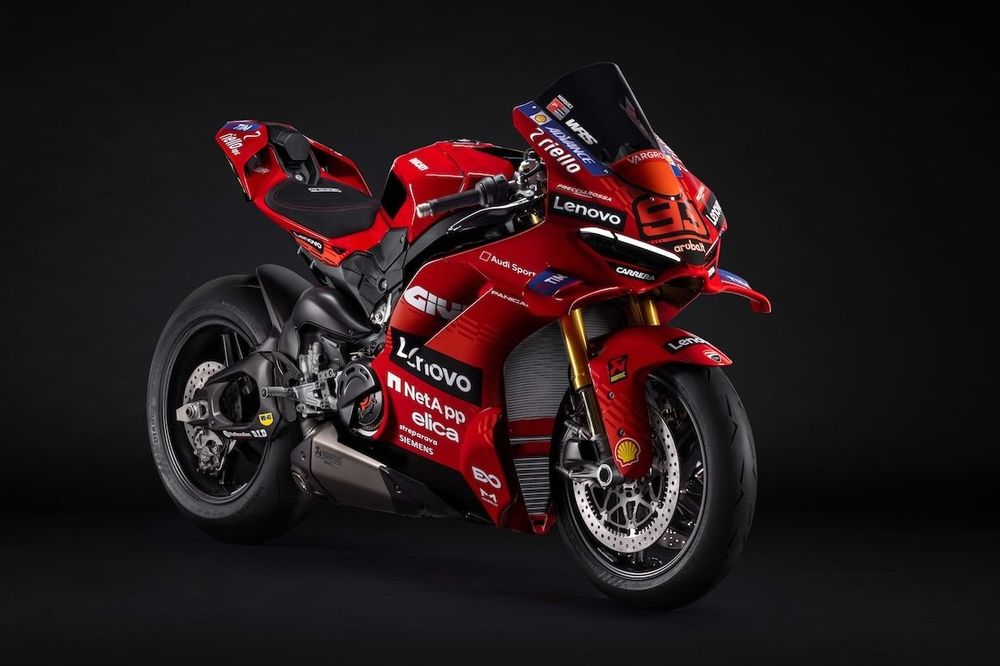 R&eacute;plica Ducati Panigale V4 M&aacute;rquez 2025