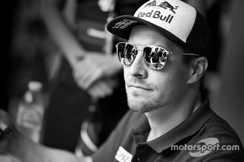 A 69-es rajtszámot Nicky Hayden tiszteletére vonultatják vissza