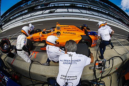 Алонсо о тестах в IndyCar: Возможность есть. Я подумаю и решу