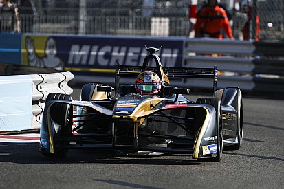 Touché dans son accident avec Piquet, Vergne s'inquiète pour Paris