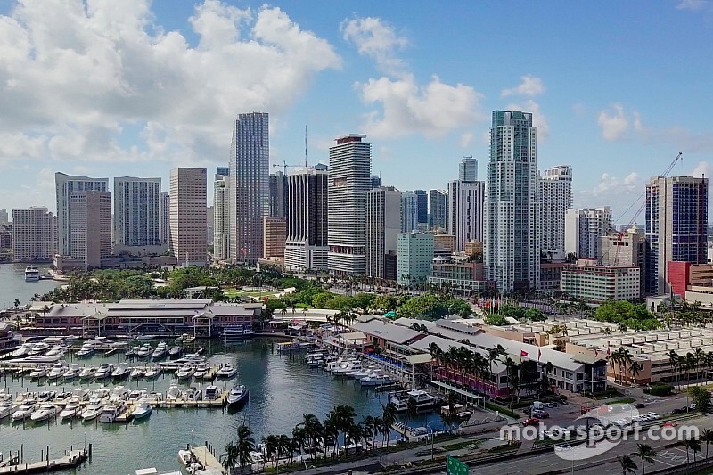 Tegenslag voor GP-plannen Miami: Werkbezoek naar Singapore afgeblazen