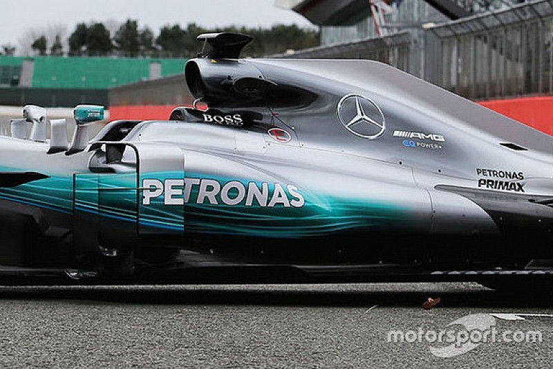 Du bleu sur la livrée Mercedes pour valoriser l'hybride