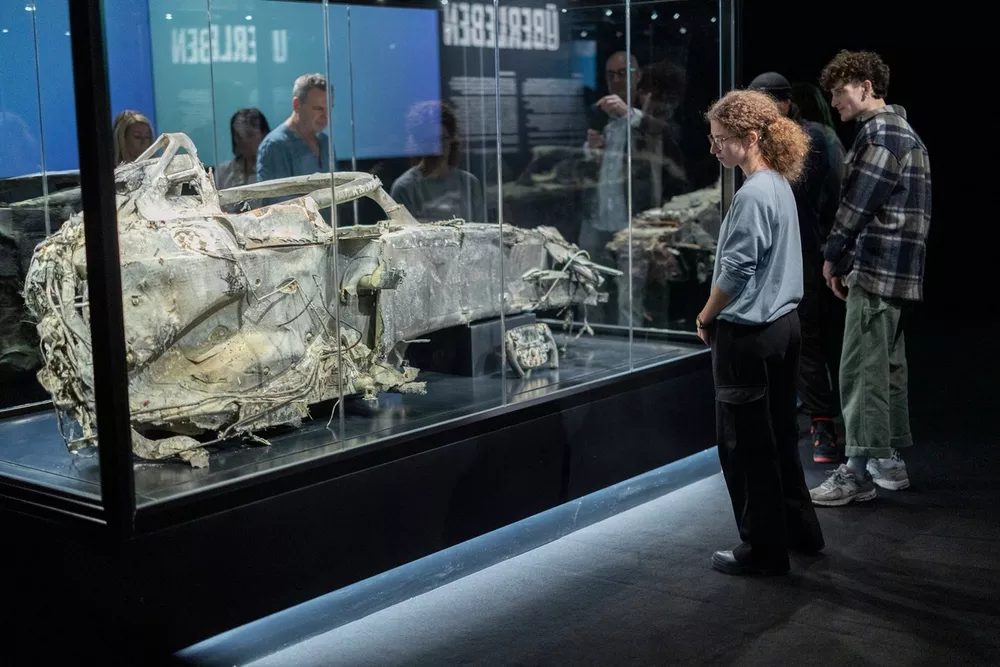 F1 Exhibition en Londres, el chasis quemado de Grosjean