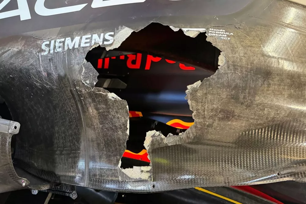 Sergio Pérez, Red Bull RB20 daños
